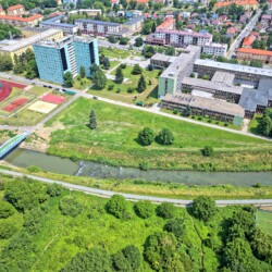 Pohľad z dronu na areál Prešovskej univerzity